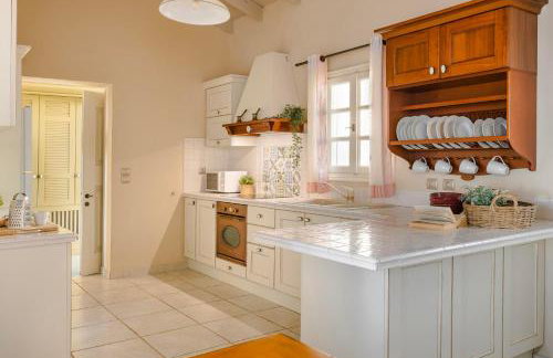 Nikolas by Vintage Travel - Photo 37