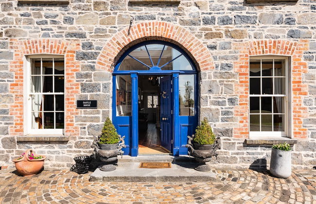 8 Bedroomed House Steeped in History - Photo 2