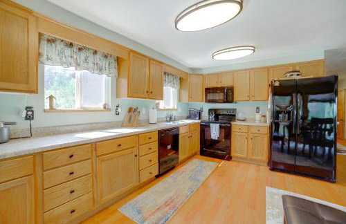 Mtn-View Oasis with Pool Access in Garden Valley - Foto 10