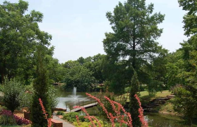 Fully-furnished Studio With Rustic Design 36B - Photo 18