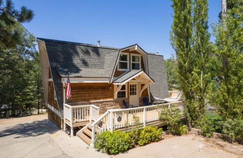 Scout's Lakehouse Retreat by Colby & Conrad - Foto 39