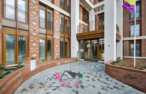 LillyRose Serviced Apartments - St Albans City Centre, Parking - Photo 41