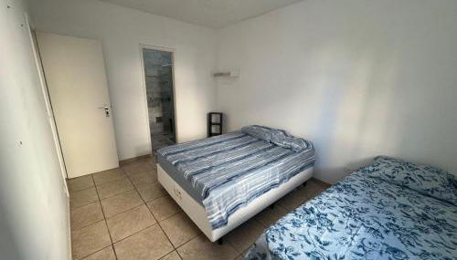 Apartamento enseada 500 metro da praia - Foto 1