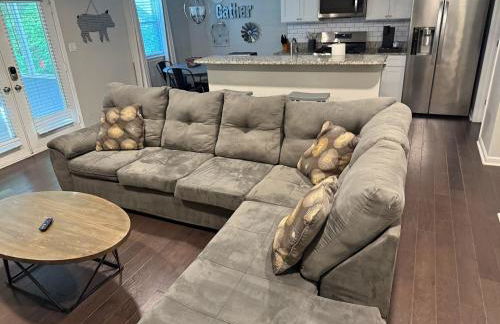 Lots of Hot Spots & Activities Near This Townhome - Foto 8