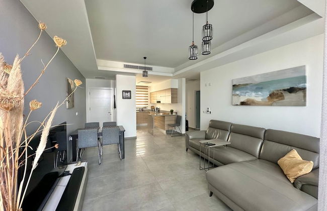 Charming 2 Bedroom Garden Suite Getaway - Photo 18