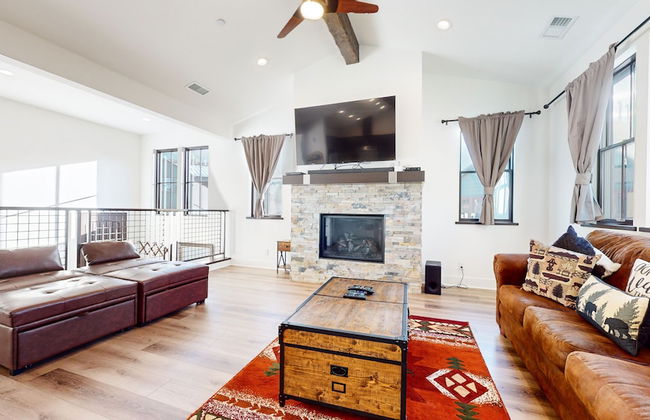 An Adventure of a Lifetime- 3 Bdr, 5 Min to Skiing - Foto 13