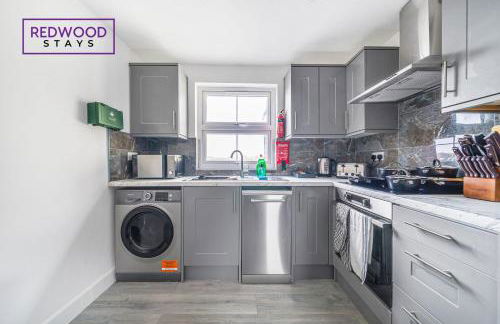 Centrally Located Serviced Apartments in Aldershot Town Centre, Free WiFi By Redwood Stays - Foto 4