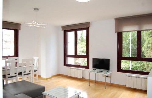 Gestiona2R - Apartamento 3 Habitaciones Landaburu - Photo 2