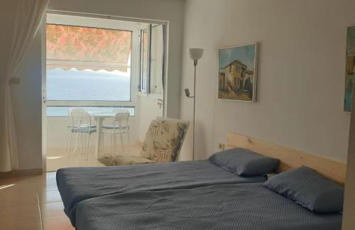 Beautiful oceanfront studio with private parking - Foto 7