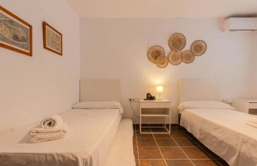 The Ocean Retreat - Beach Villa 30m next to the sea - Photo 25