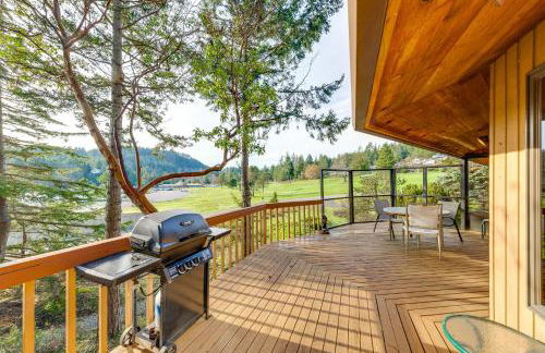Serene La Conner Retreat with Fireplace and Deck! - Foto 1
