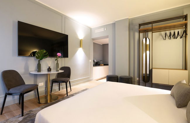 Prestige Boutique Homes Aparthotel Piazza Duomo View - Photo 8