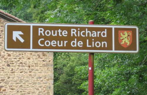 Cottage by the Chateau with pool in National Parc - Foto 69