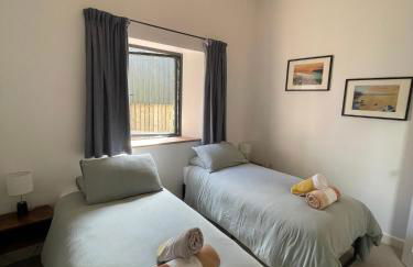 Renovated Barn with Pond View - Foto 18