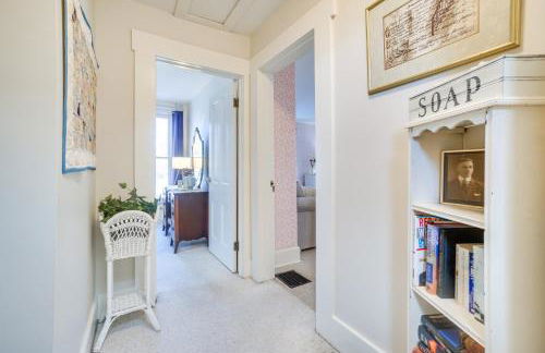 The Porch House Located in Historic Village - Foto 17