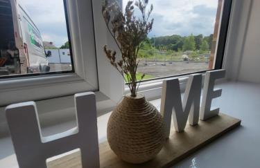 New Build 3-Bed in Rotherham Fast WiFi, Garden & Driveway - Foto 6