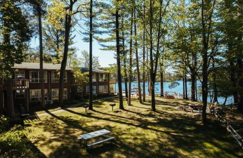 TC Lake Stay-Pontoon & SUP Rentals-King Room! - Foto 43