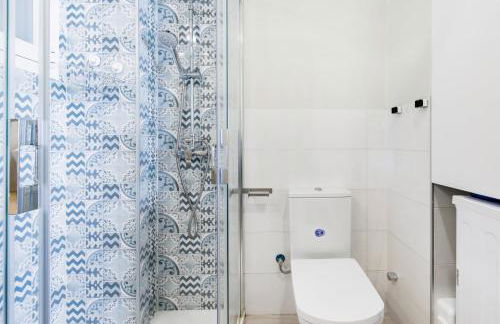 Sorolla 105, luxury, beach, free parking, all services, quite neighborhood, SO - Photo 22