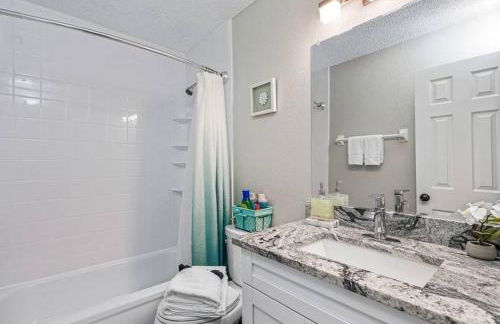 Stunning Heated Pool House Close to Tampa & Casino - Foto 36