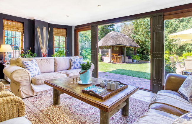 Lush Suburban Paradise - Deluxe Unit - Foto 17