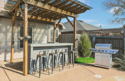 Elite 4BR 2BA Holiday Home with Hot Tub, Pool, and BBQ - Foto 42