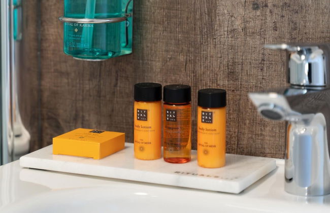 House With a Terrace on the Edge of the Forest - Photo 12