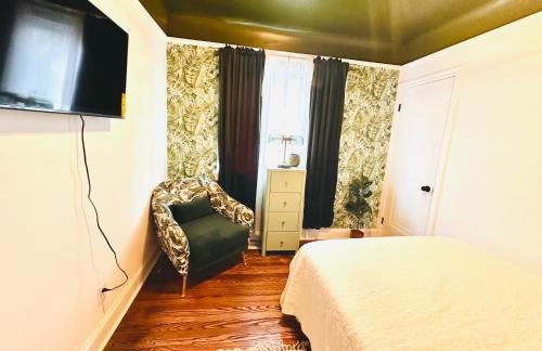 Eclectic Opulence Retreat - Photo 13