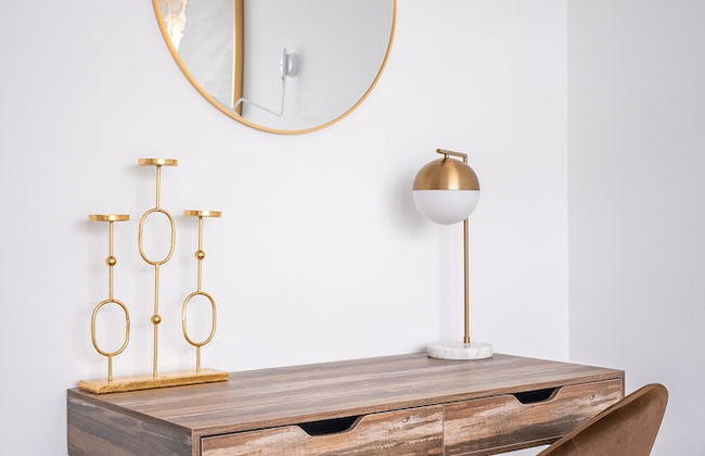 Luxury 4BR Townhouse in Downtown Toronto - Photo 18