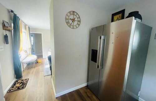 Private Estate, walk to Princeton downtown, 3 Bedrooms, 2 Bath, with Free Parking - Photo 13