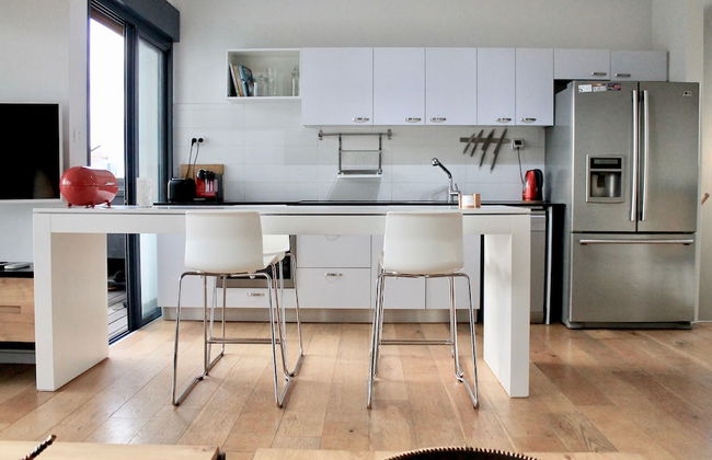 Stunning Duplex Near the Sea - Photo 7