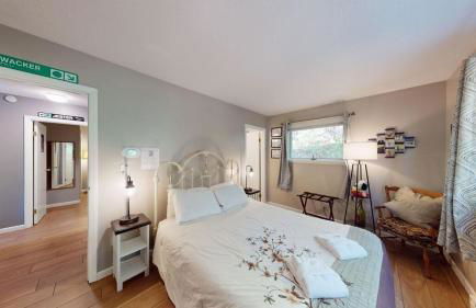 Silver Spring Chalet Brought to you by GetAway Vacations - Foto 27