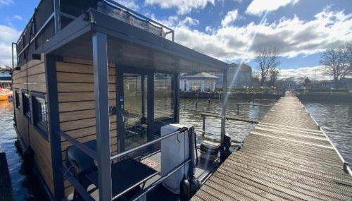 Unique Water Stay Tiny Hausboot für 2 Personen - Foto 3