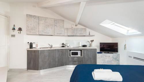 "The Sea Nook" il tuo angolo segreto vista mare - Foto 3, towels, stove