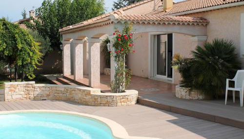Villa in Languedoc with Pool near Historic Cities - Foto 4