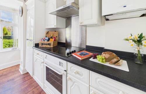 A peaceful apartment near the seaside - Photo 3