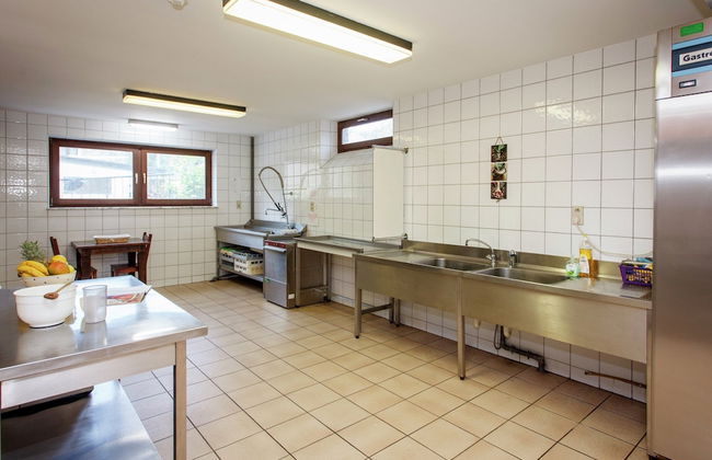 Group Getaway With Sauna - Photo 12