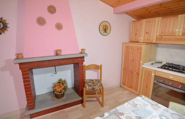 Apartment in Petrella Guidi With Garden Views - Photo 9