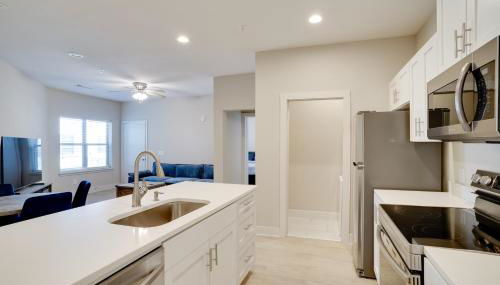 Pool Access, 1 Mi to Shops and Eats Crowley Rental - Foto 2