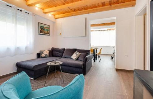 Awesome Home In Gornji Vinkovec - Foto 5