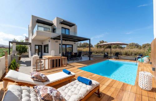Blue Essence Seaside Villa and Suite - Photo 8