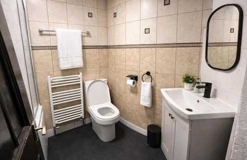 Contractors and Guests Grand 3 Bedroom Central Free Parking Fully equipped - Foto 12