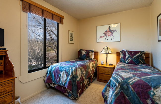 Artist Road - Photo 11