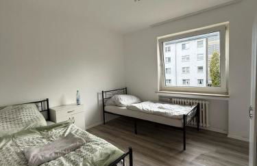 Monteurwohnung bei Köln,Düsseldorf WLAN, Parkplatz, Küche, Handtücher - Foto 3