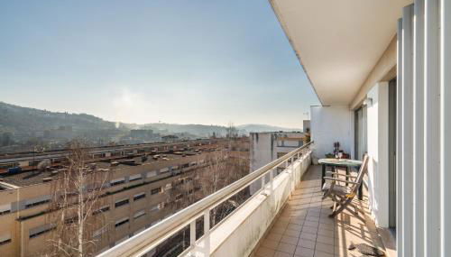 Host Wise - Homely Large Flat - Balcony - Foto 5