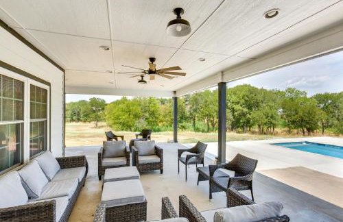 Unwind Fireside Wills Point Gem with Hot Tub and Pond - Foto 30