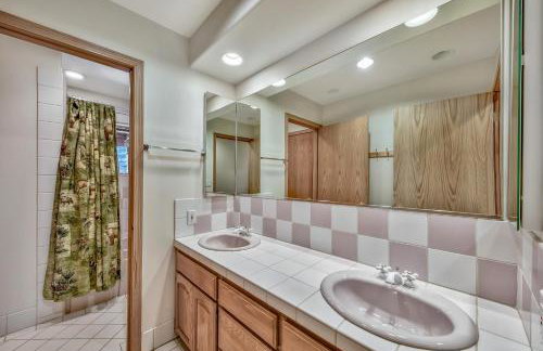 Black Bear Villa - large 4 BR 4 BA hot tub game room - Foto 19