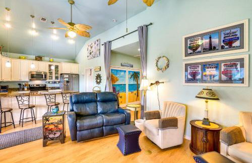 Ocean-View Balcony! Coastal Haven in Crystal Beach - Foto 1