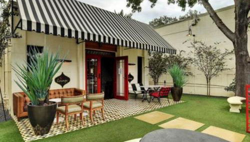 Adorable N Lamar Living, Pool and Comfort for All - Foto 2, Other