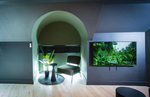 Urban Jungle by Domu Stays - Foto 11