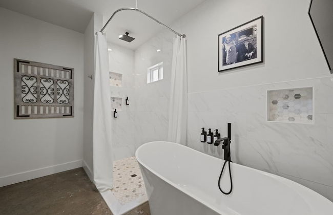 Luxury Retreat for 28 Terracotta Bliss Getaway - Photo 16